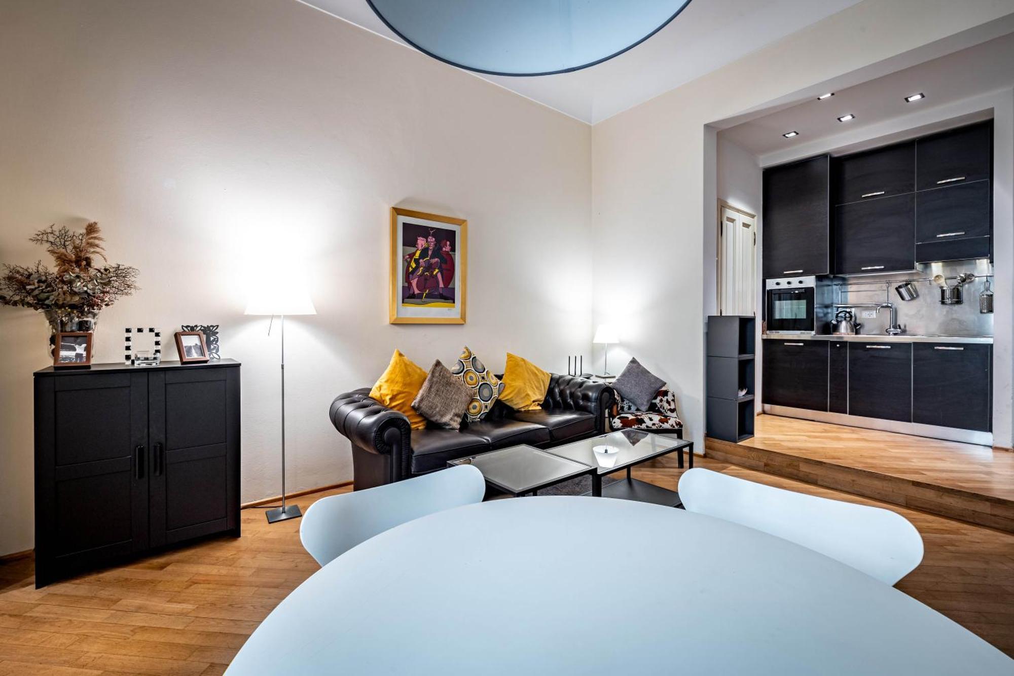 Yd Servi Suite Apt Флоренция Экстерьер фото